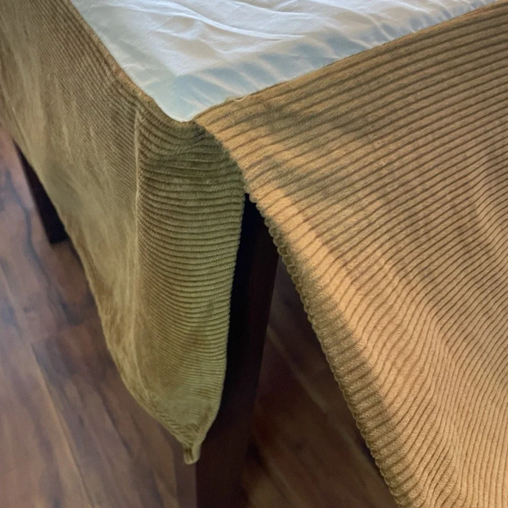 Cal King Pleated Corduroy Bedskirt Dust Ruffle 72x84 Tan Split Corners 15